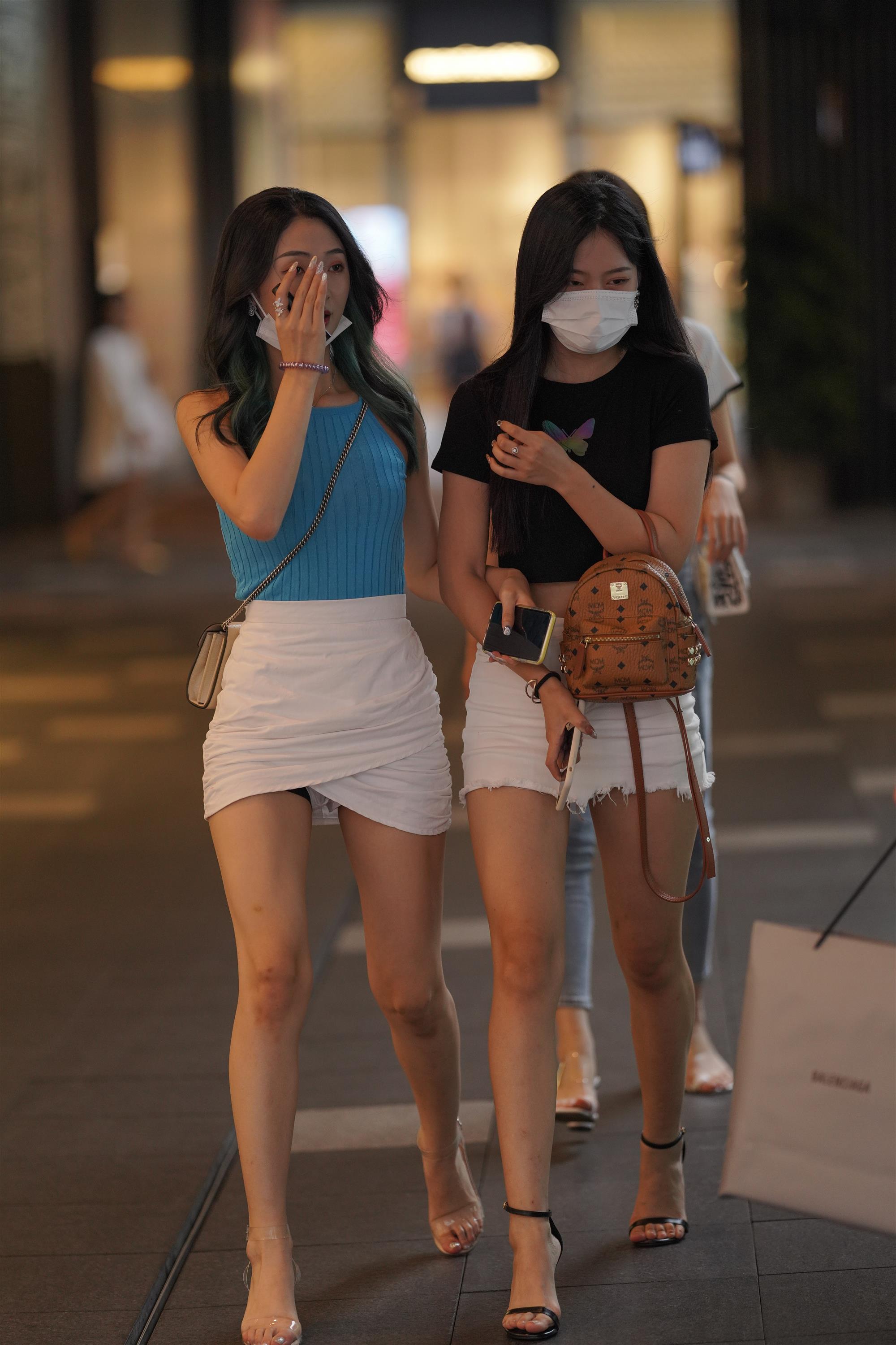 Street Three girls in short skirts - 27.jpg