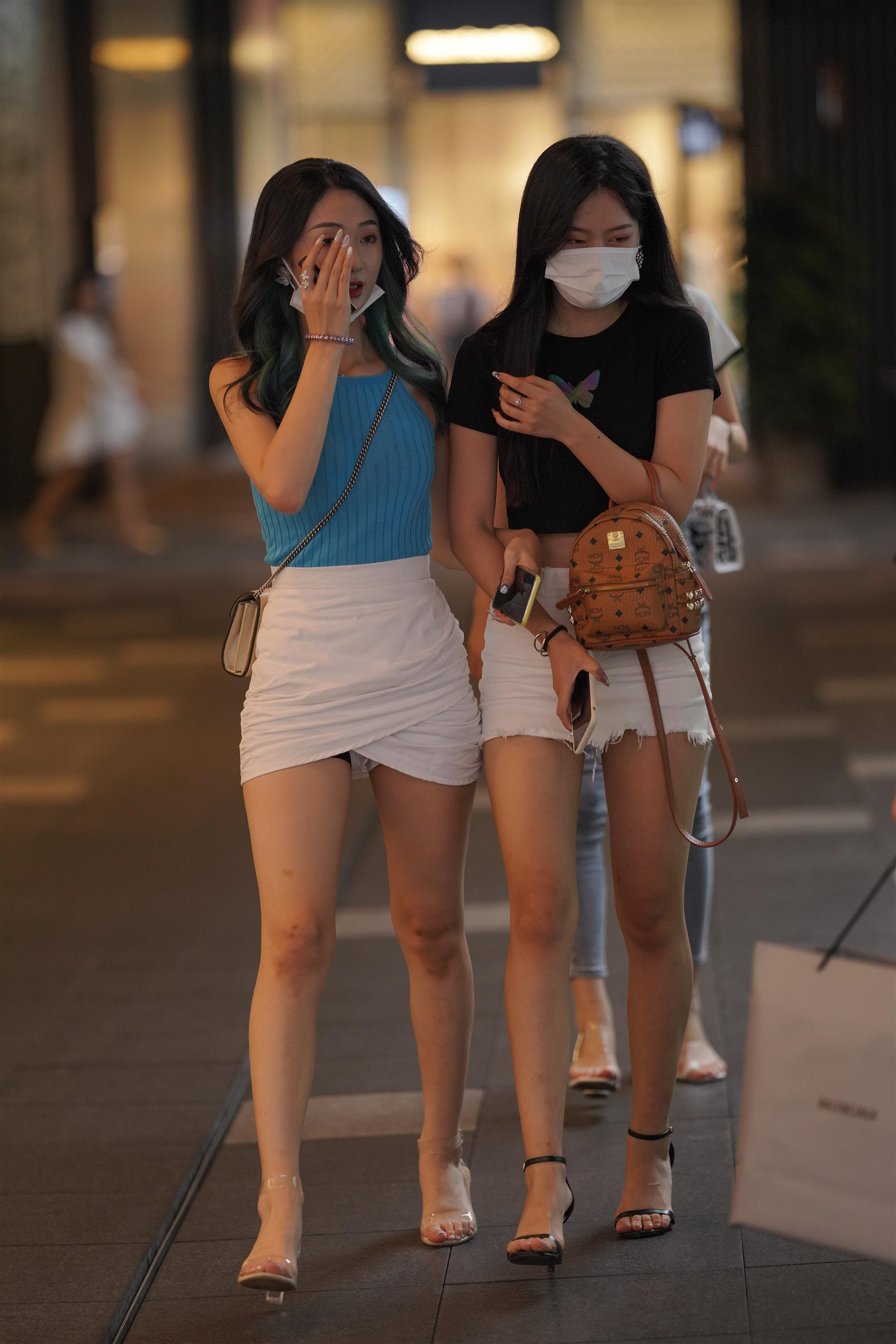Street Three girls in short skirts - 26.jpg