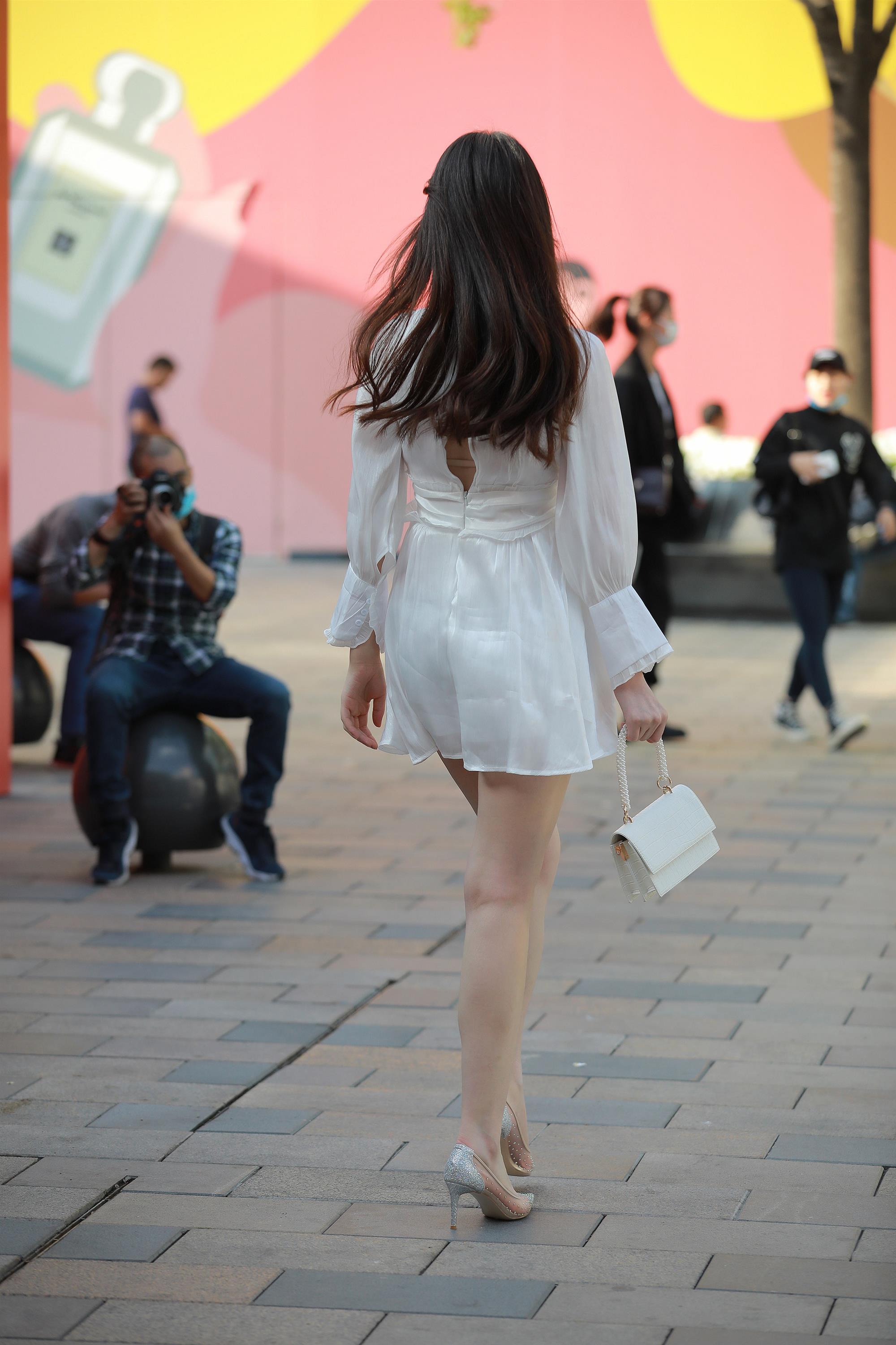 Street 2023.01.16 white skirt - 28.jpg