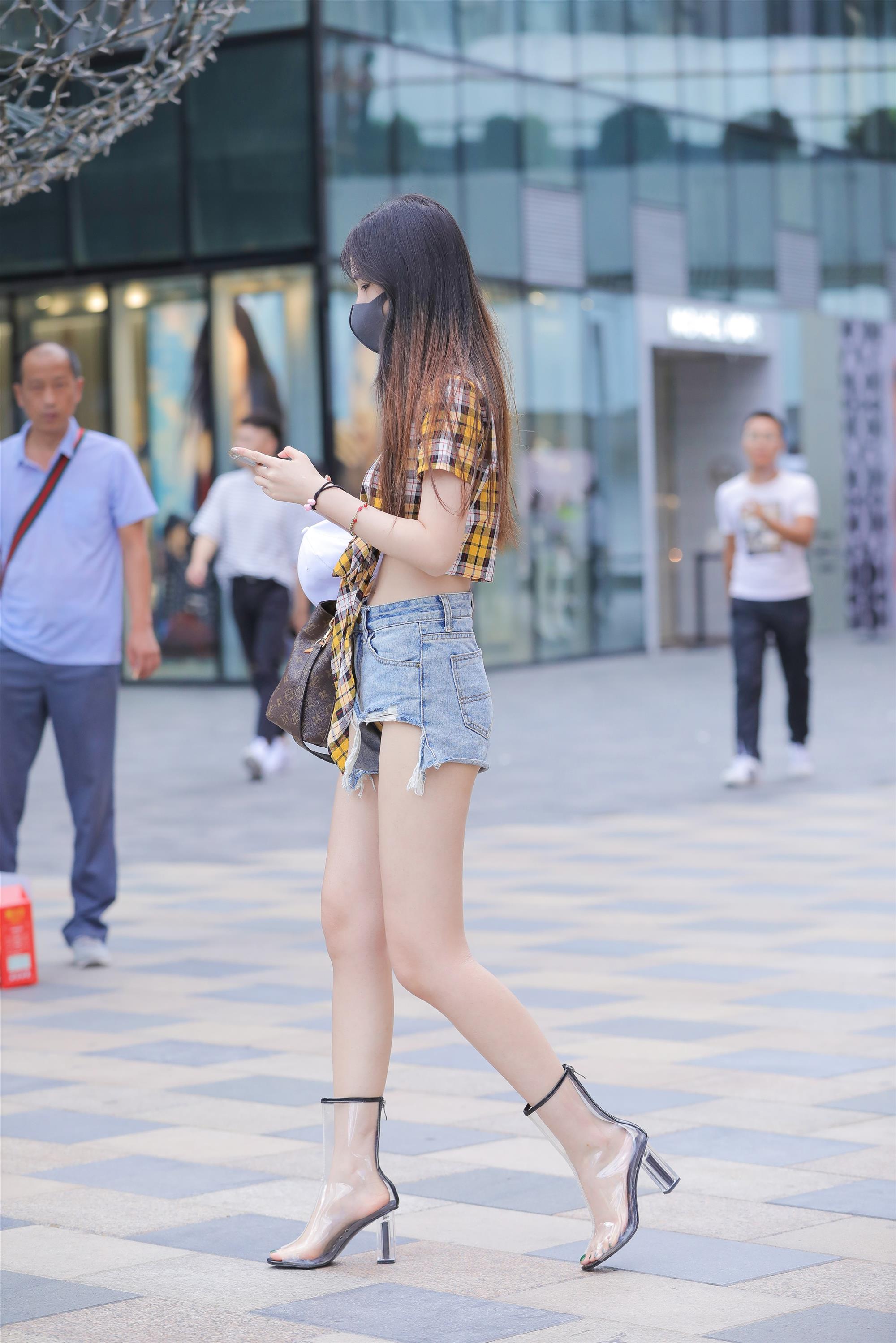 Street Denim shorts and high heels - 29.jpg