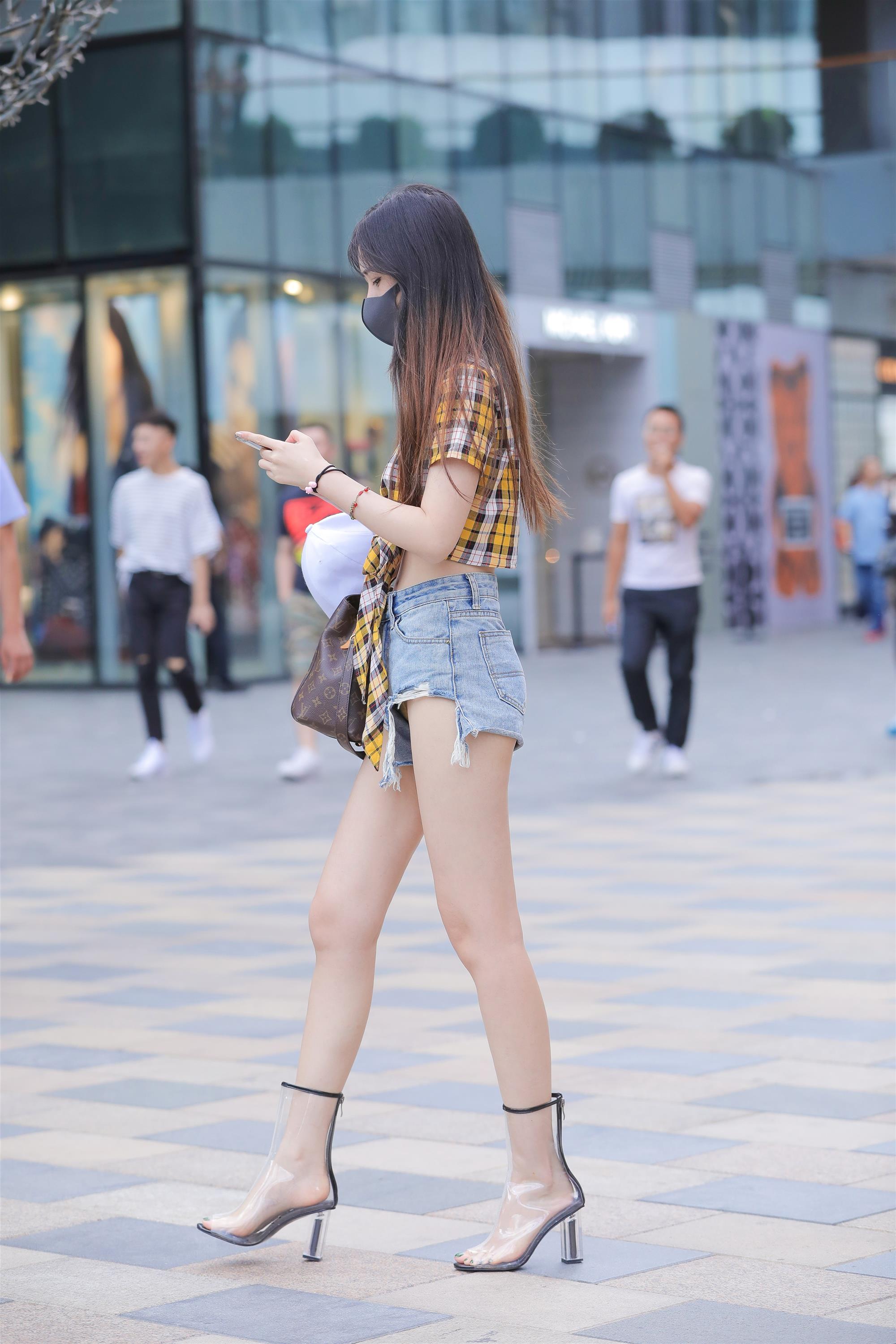Street Denim shorts and high heels - 27.jpg