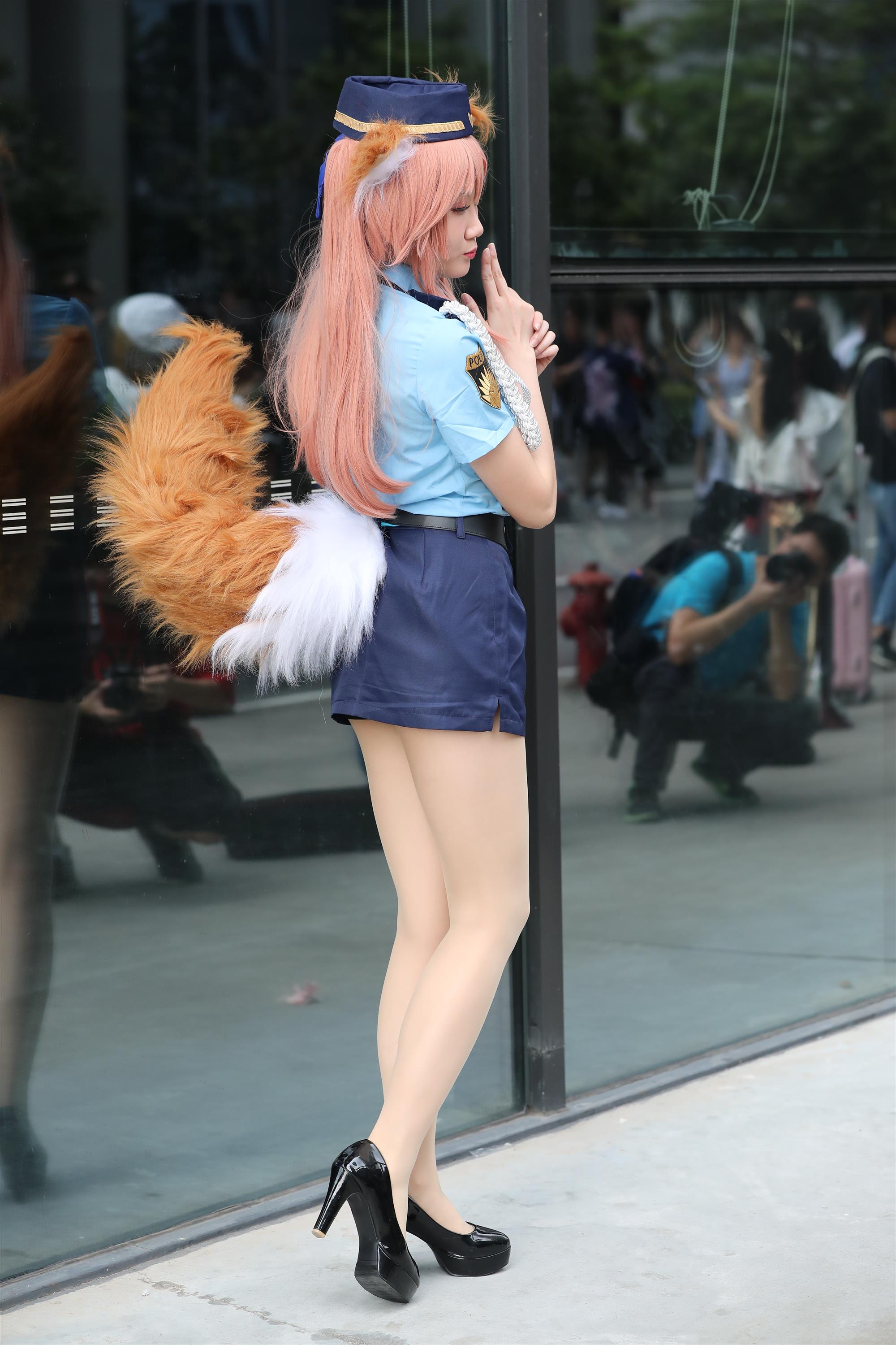 Street cosplay girl - 56.jpg