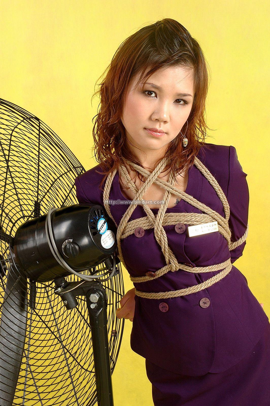 Bindart美束 捆绑美女写真 2006-08-15 - 30.jpg