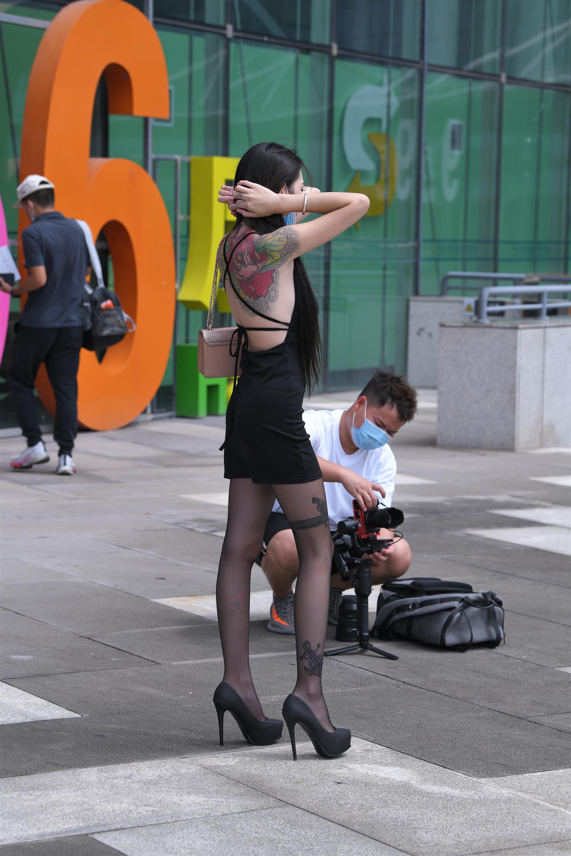 Street black stockings and high heels - 5.jpg