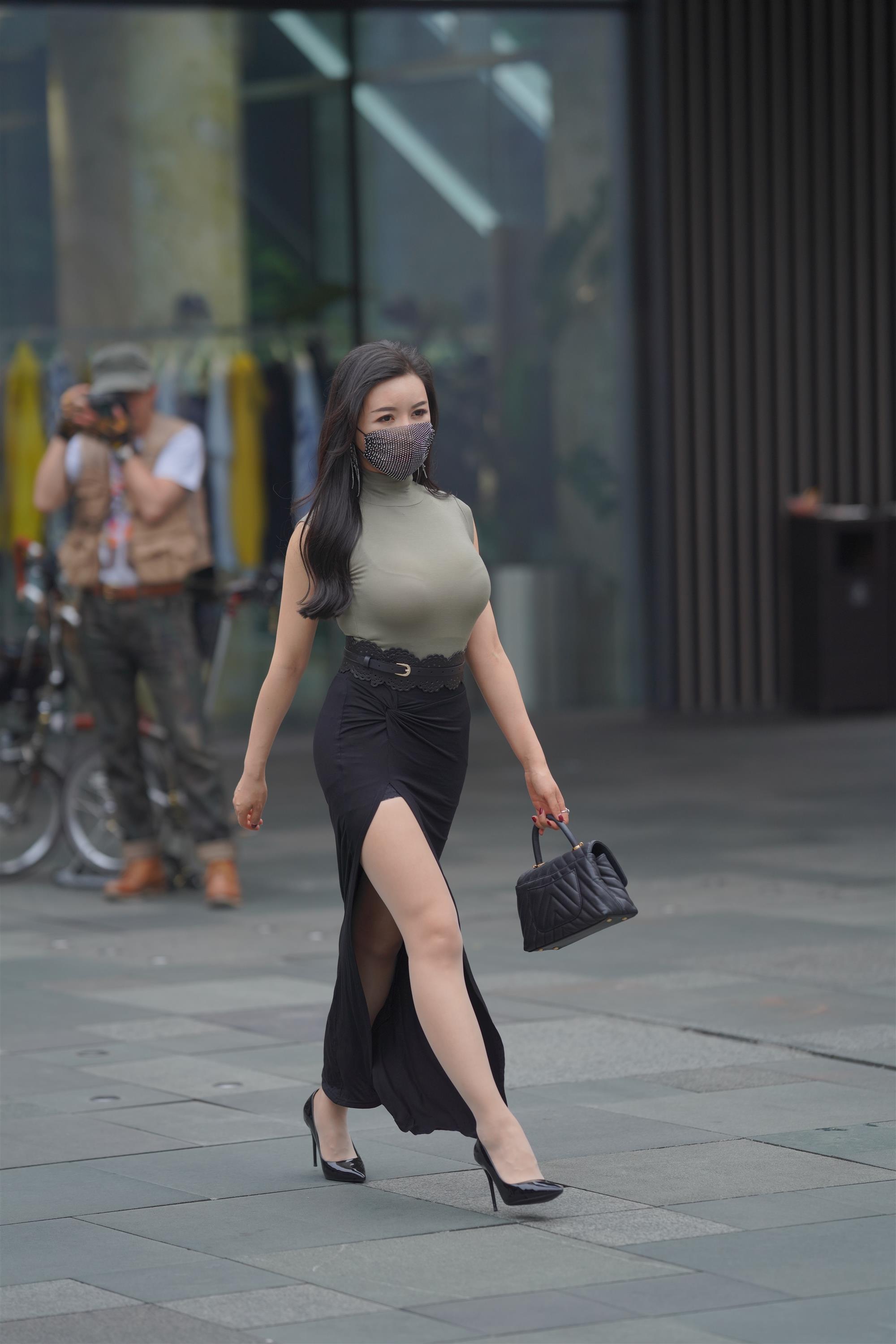 Street 欣儿 Long black skirt - 105.jpg