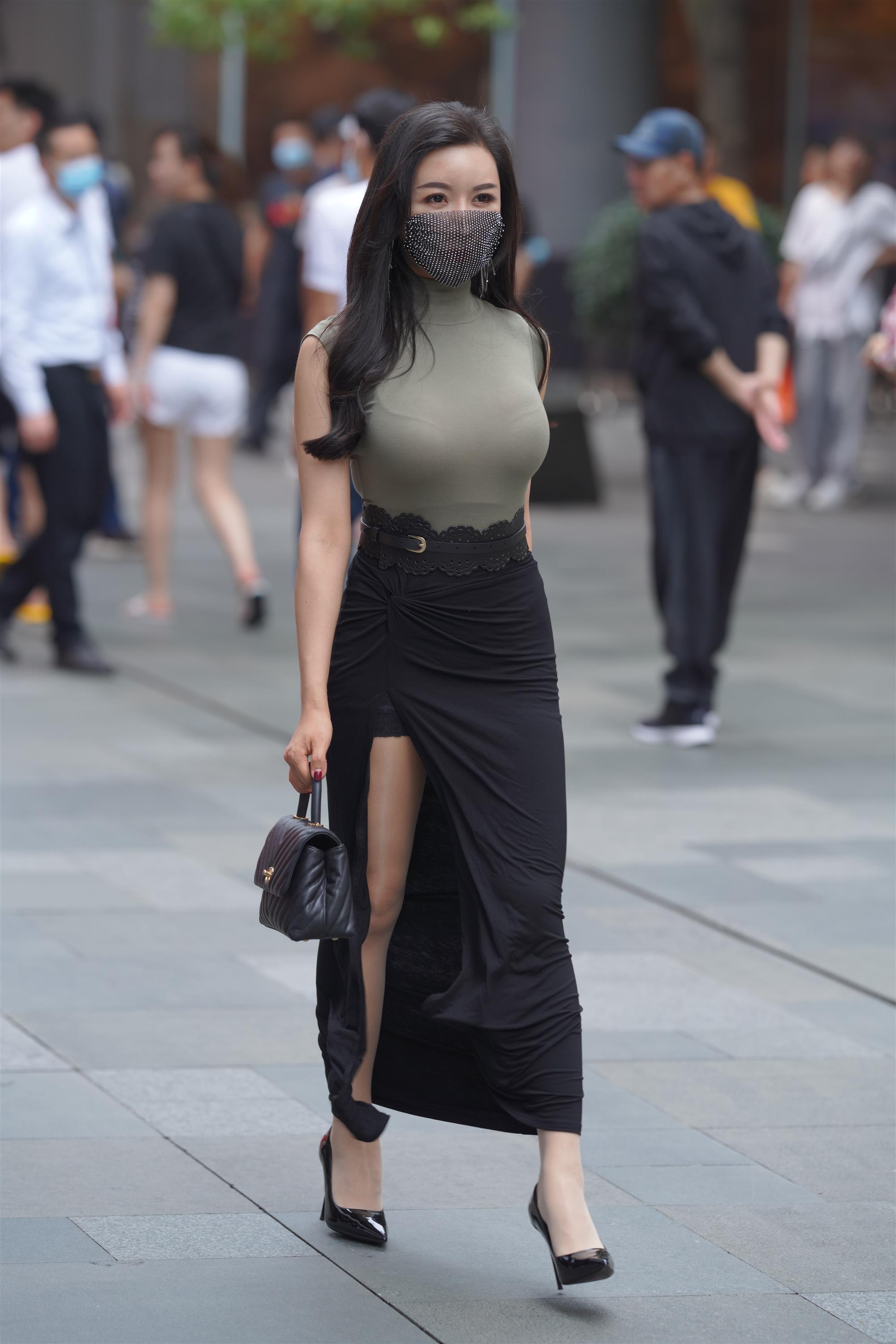 Street 欣儿 Long black skirt - 72.jpg