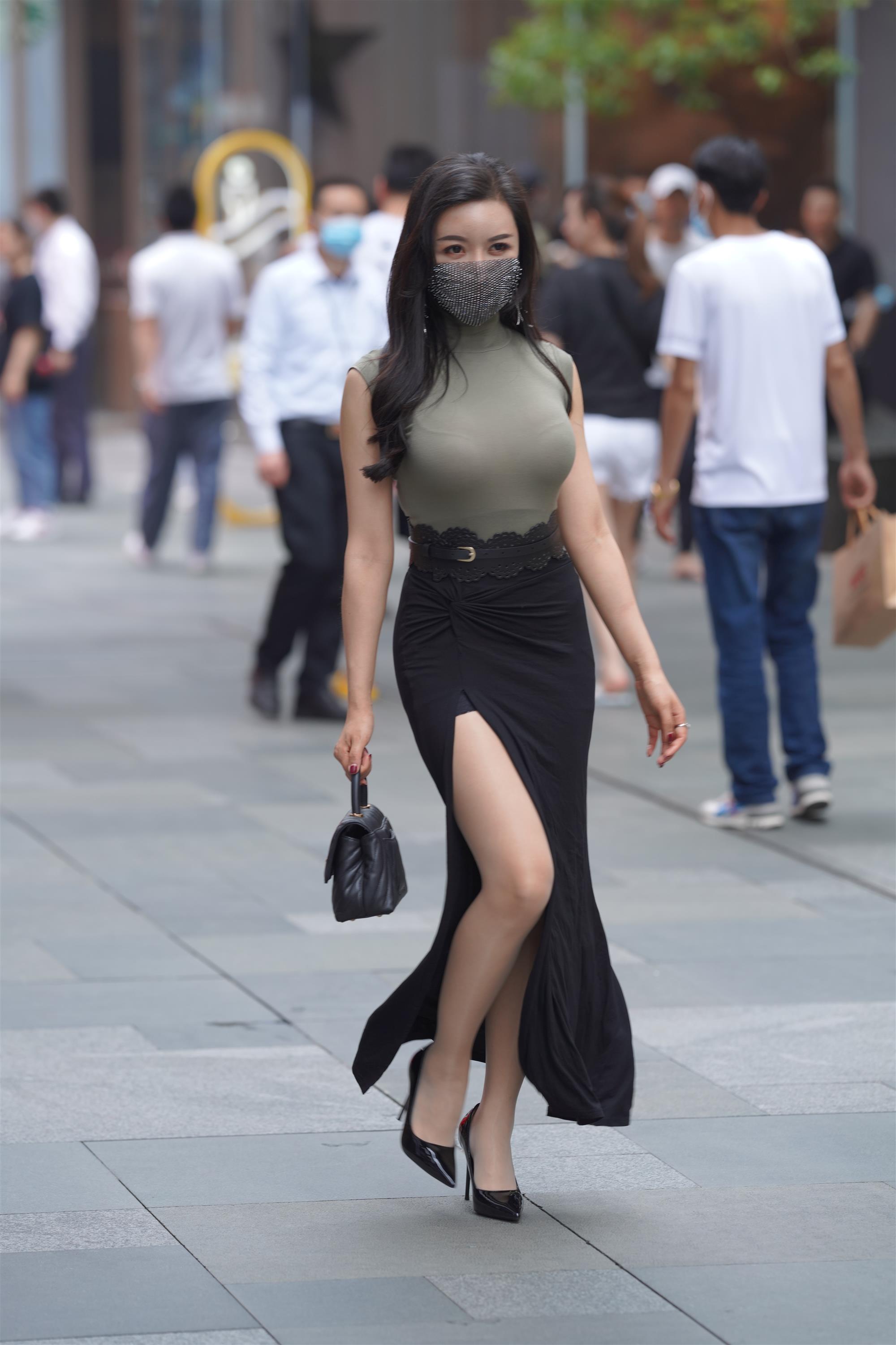 Street 欣儿 Long black skirt - 69.jpg