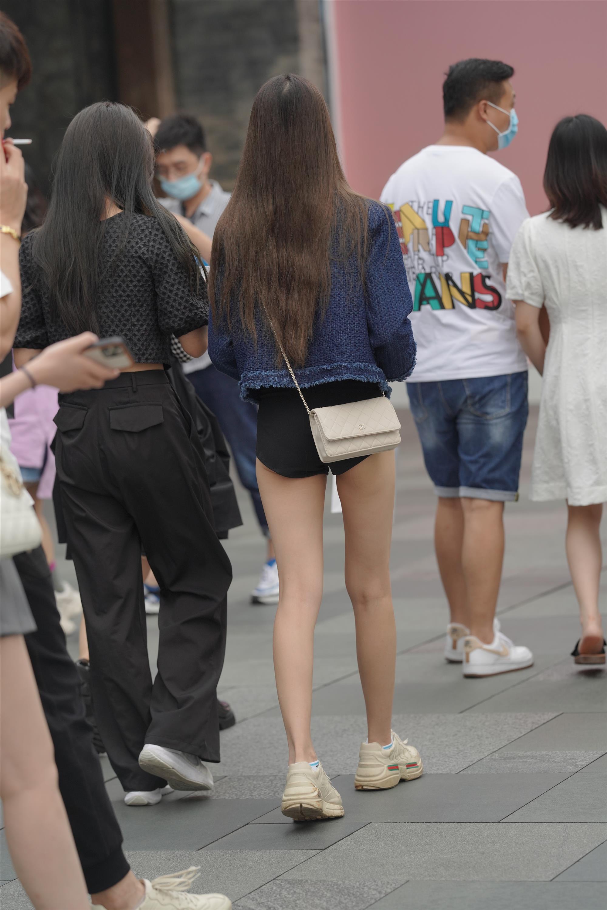 Street Girls in short black pants - 10.jpg