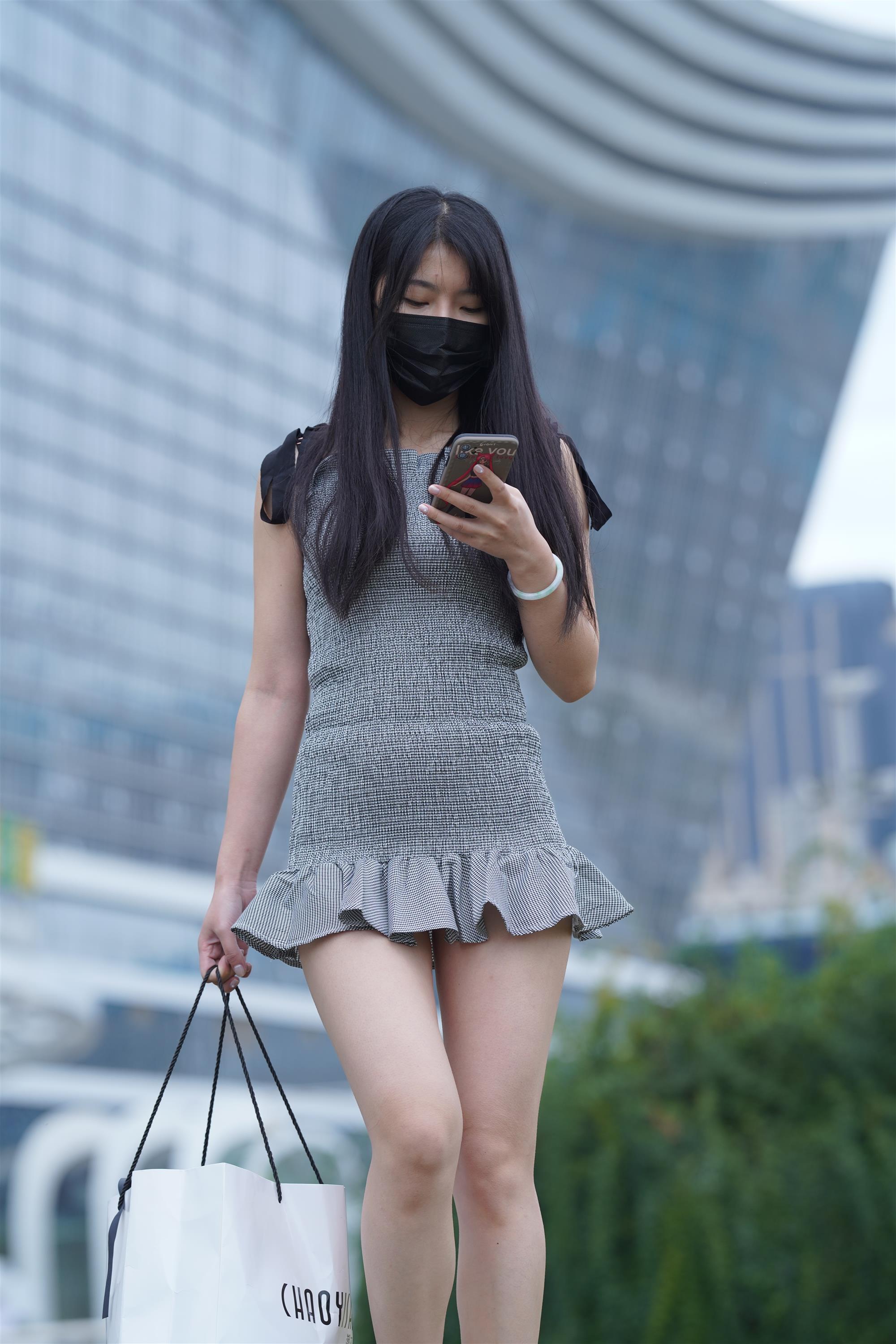 Street Girl In Short Skirt - 169.jpg