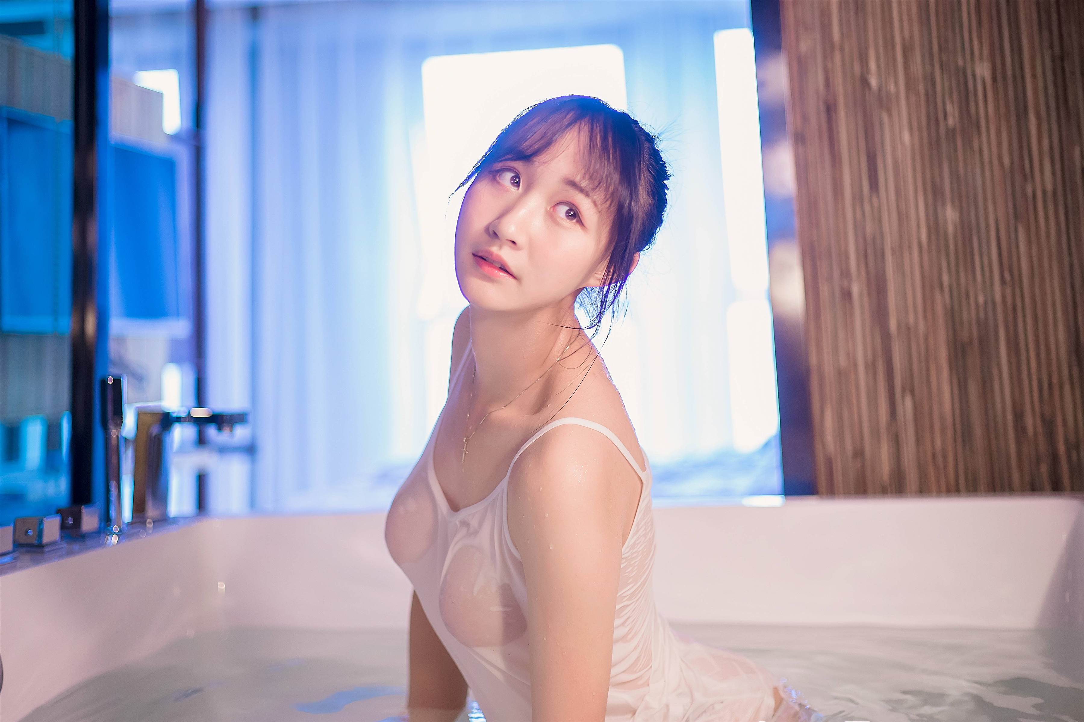Xiaohe Su 浴室 - 7.jpg