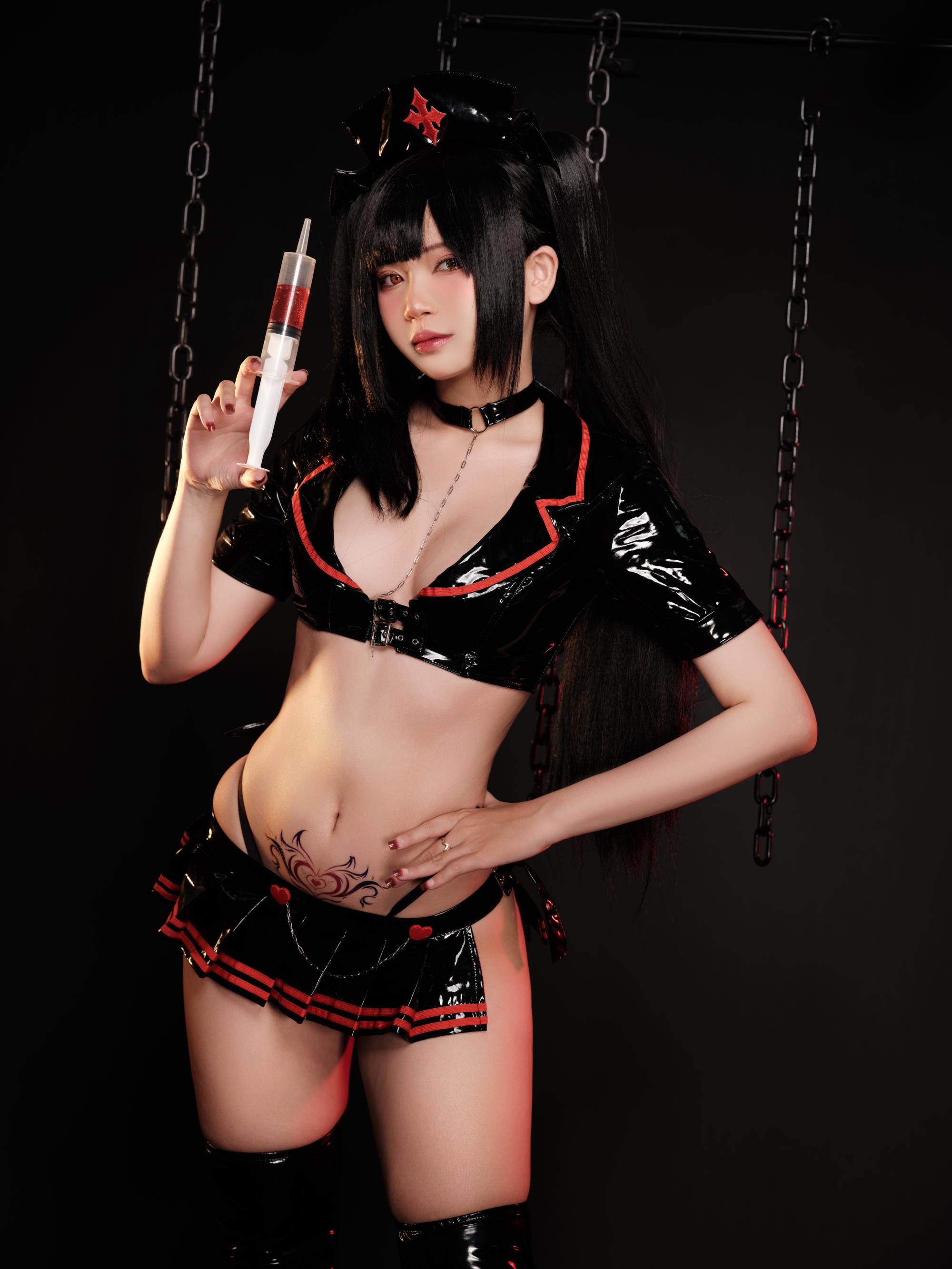 ZinieQ Kurumi Dark Nurse Cosplay - 1.jpg