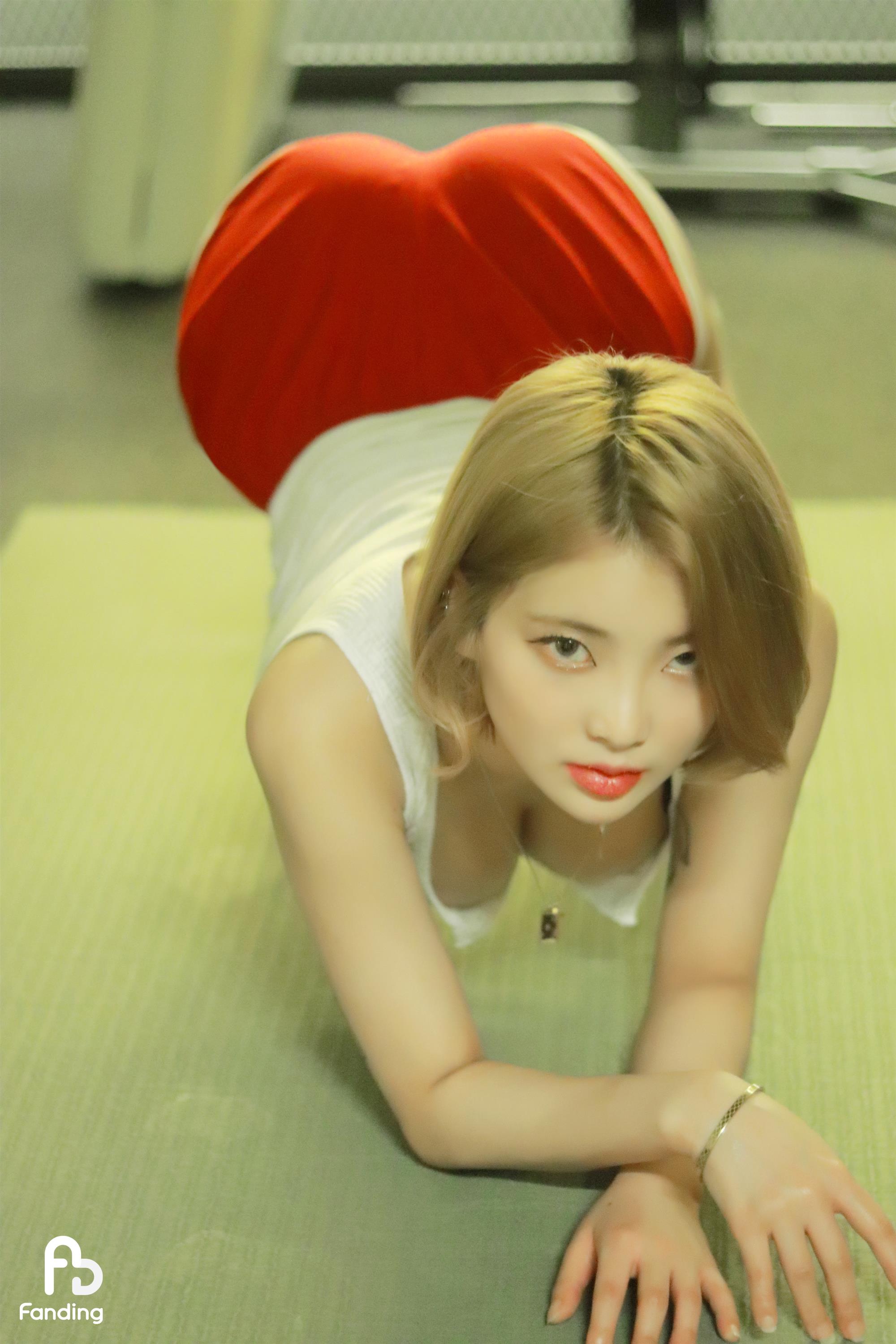 Fanding Yeon Gym Girl - 30.jpg