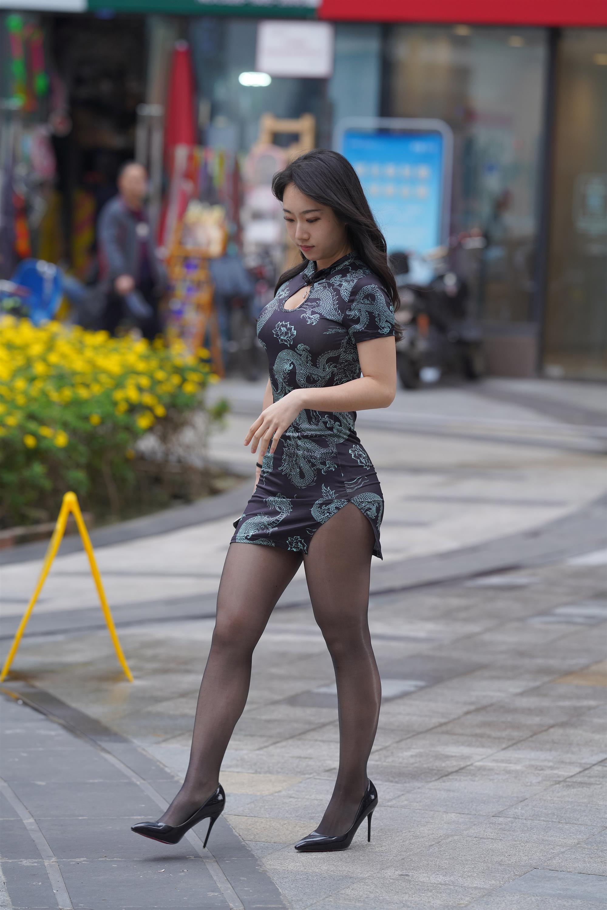 Street Black silk split tight skirt - 78.jpg